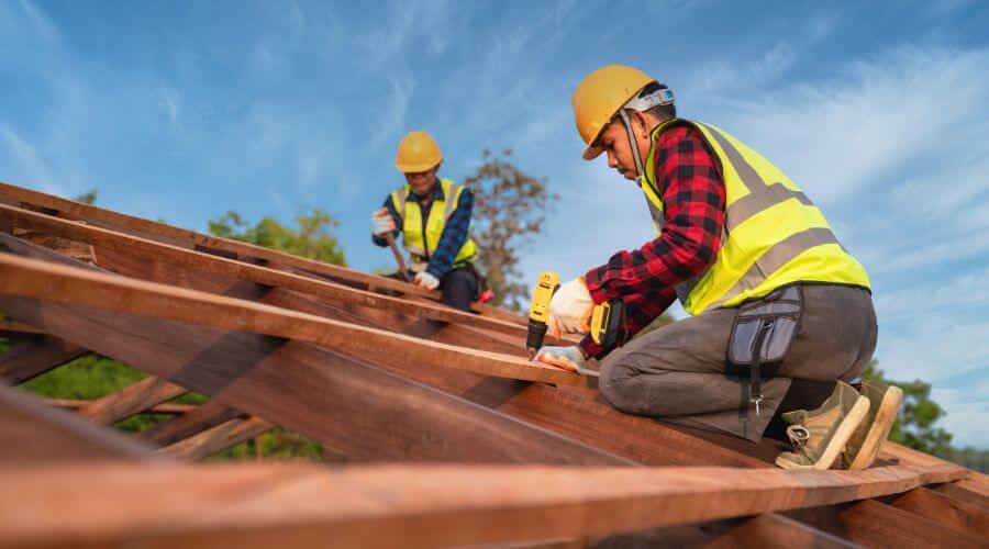 Professional Flat Roofing Installation services in Mattawan, MI